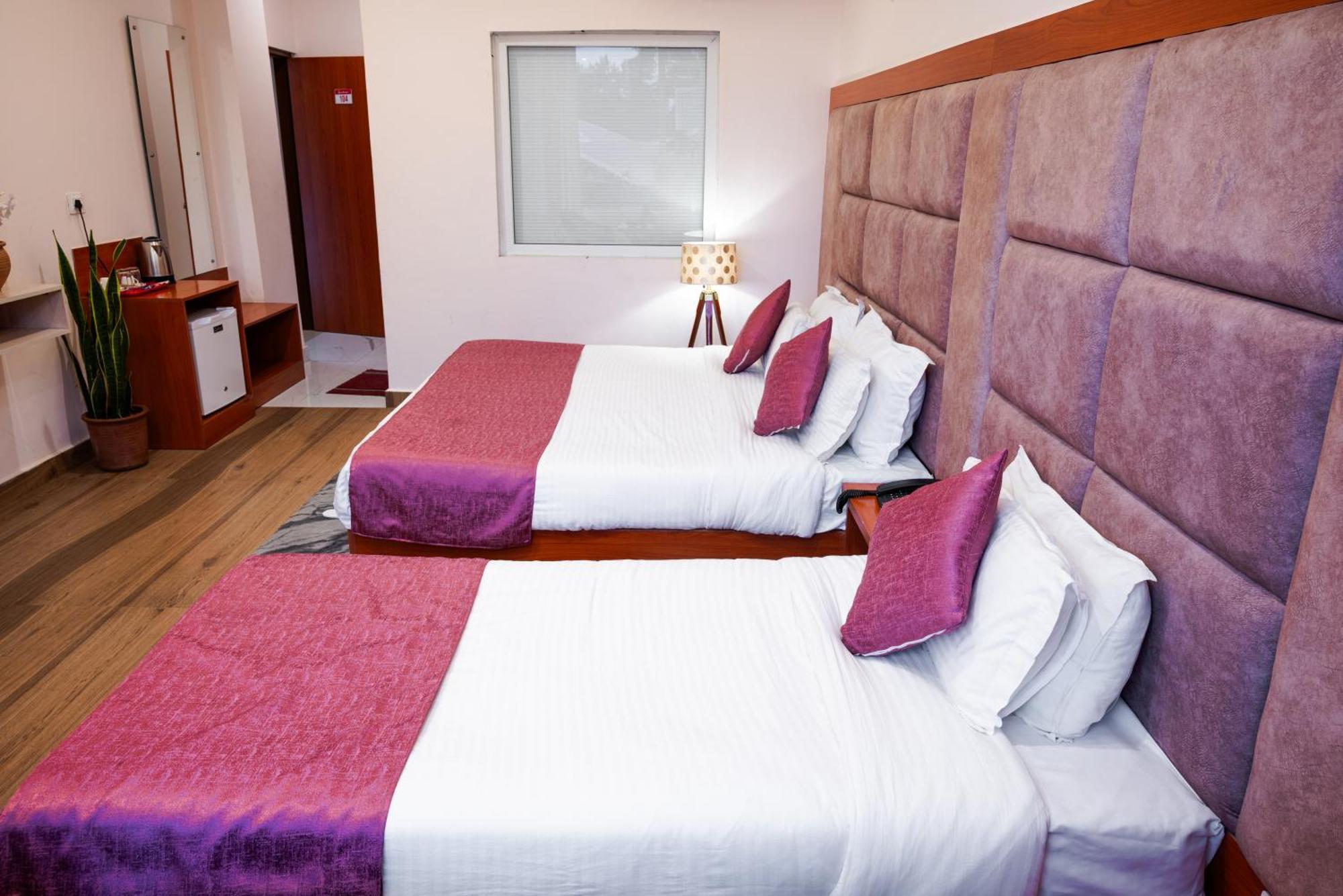 Hotel Sagar Residency - Best Mountain View Hotel In Pālampur Dış mekan fotoğraf