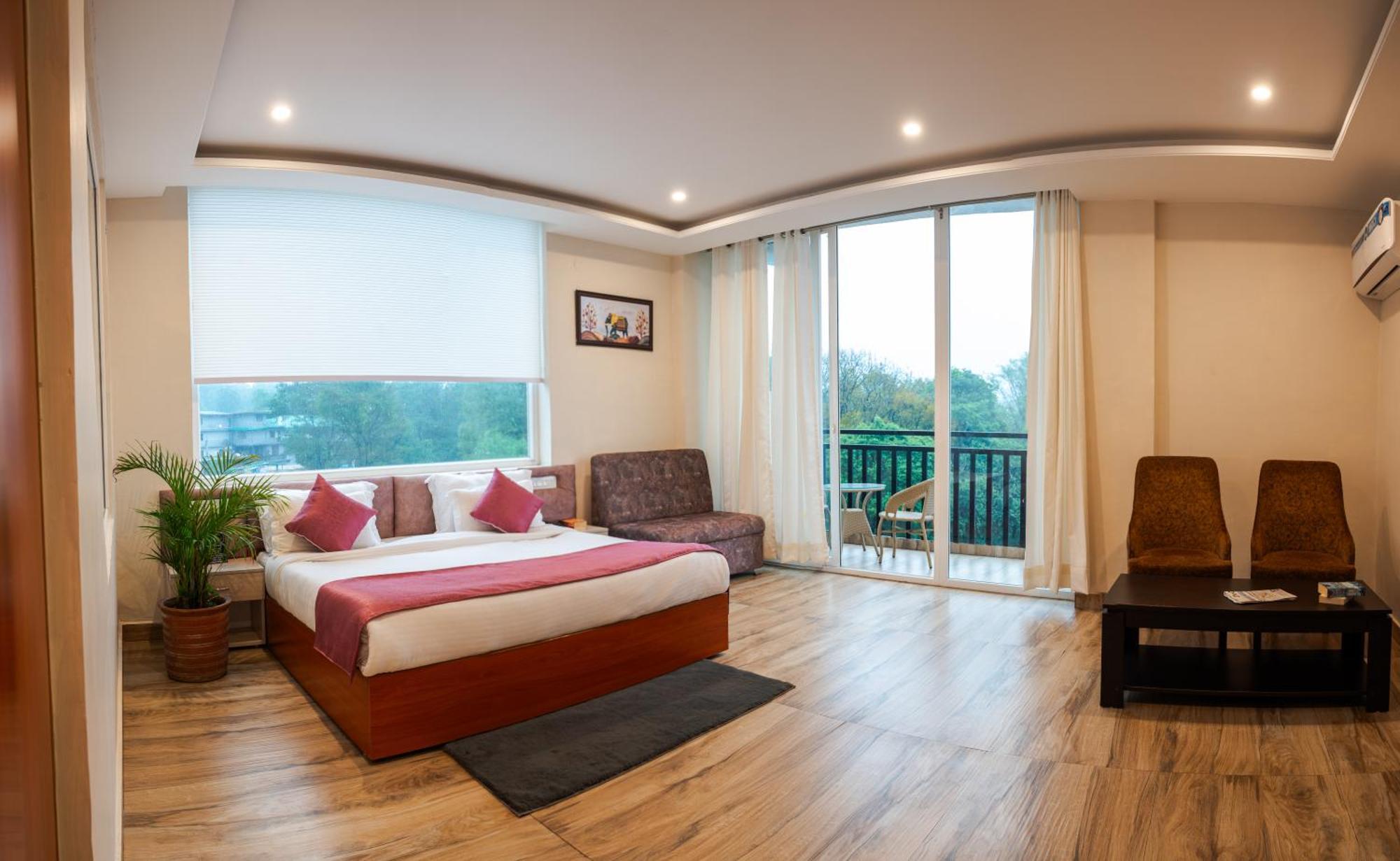 Hotel Sagar Residency - Best Mountain View Hotel In Pālampur Dış mekan fotoğraf