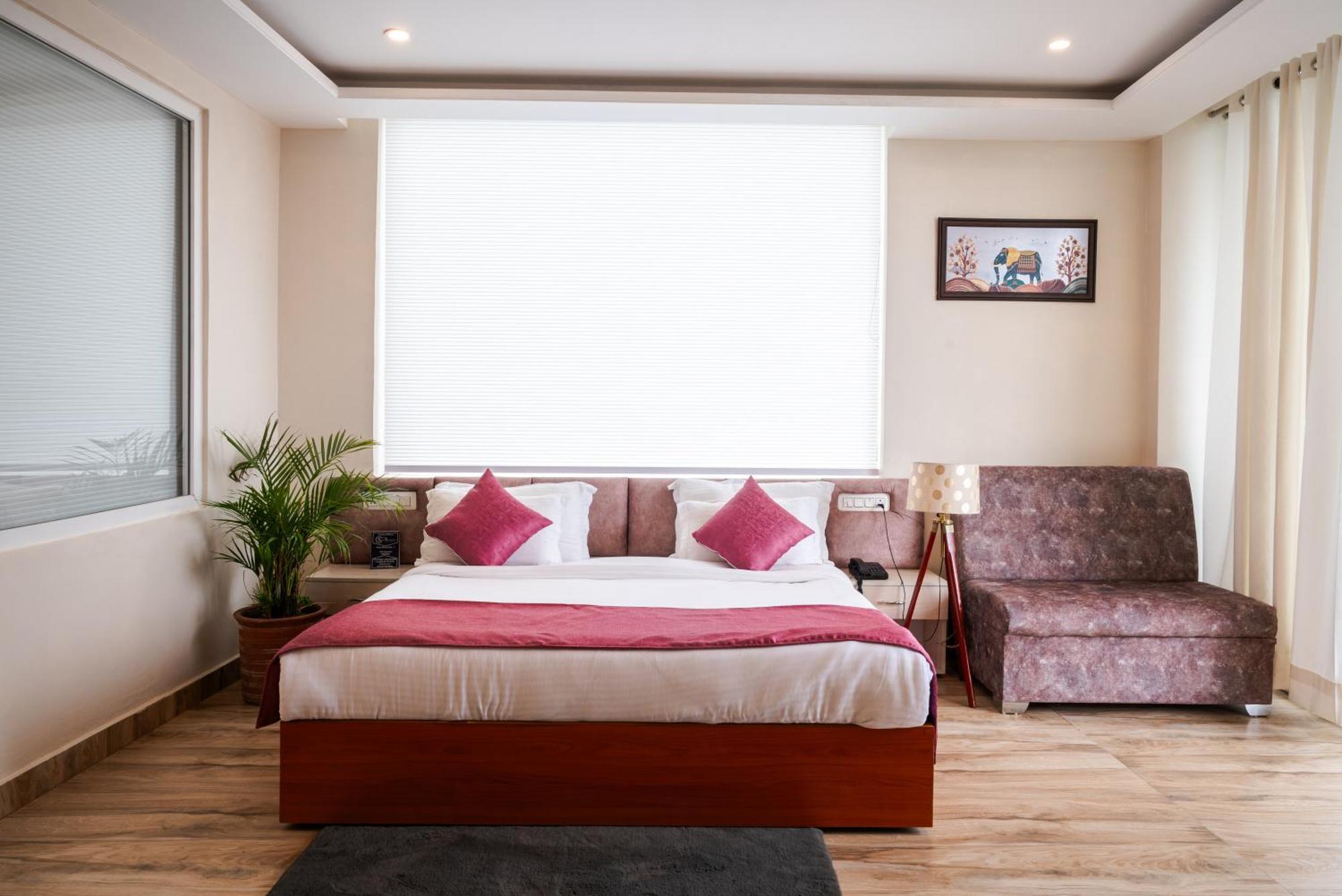 Hotel Sagar Residency - Best Mountain View Hotel In Pālampur Dış mekan fotoğraf